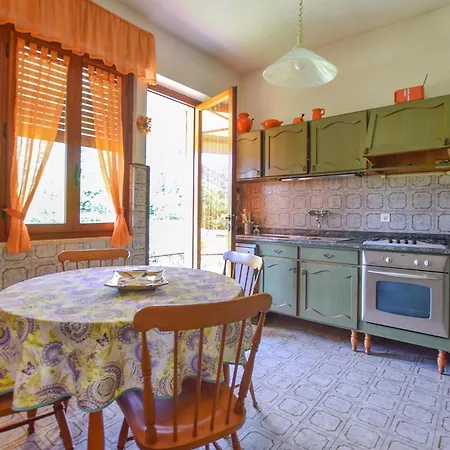 Holiday home Stunning In With Wifi