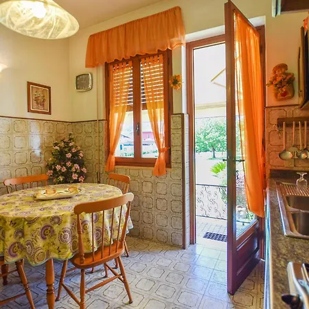 Holiday home Stunning In With Wifi *